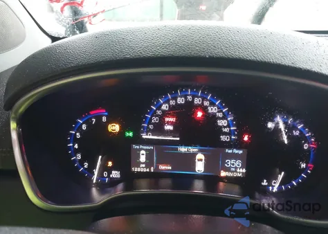 2015 Cadillac Srx Luxury Collection z USA, uszkodzony, nr VIN 3GYFNEE30FS556977